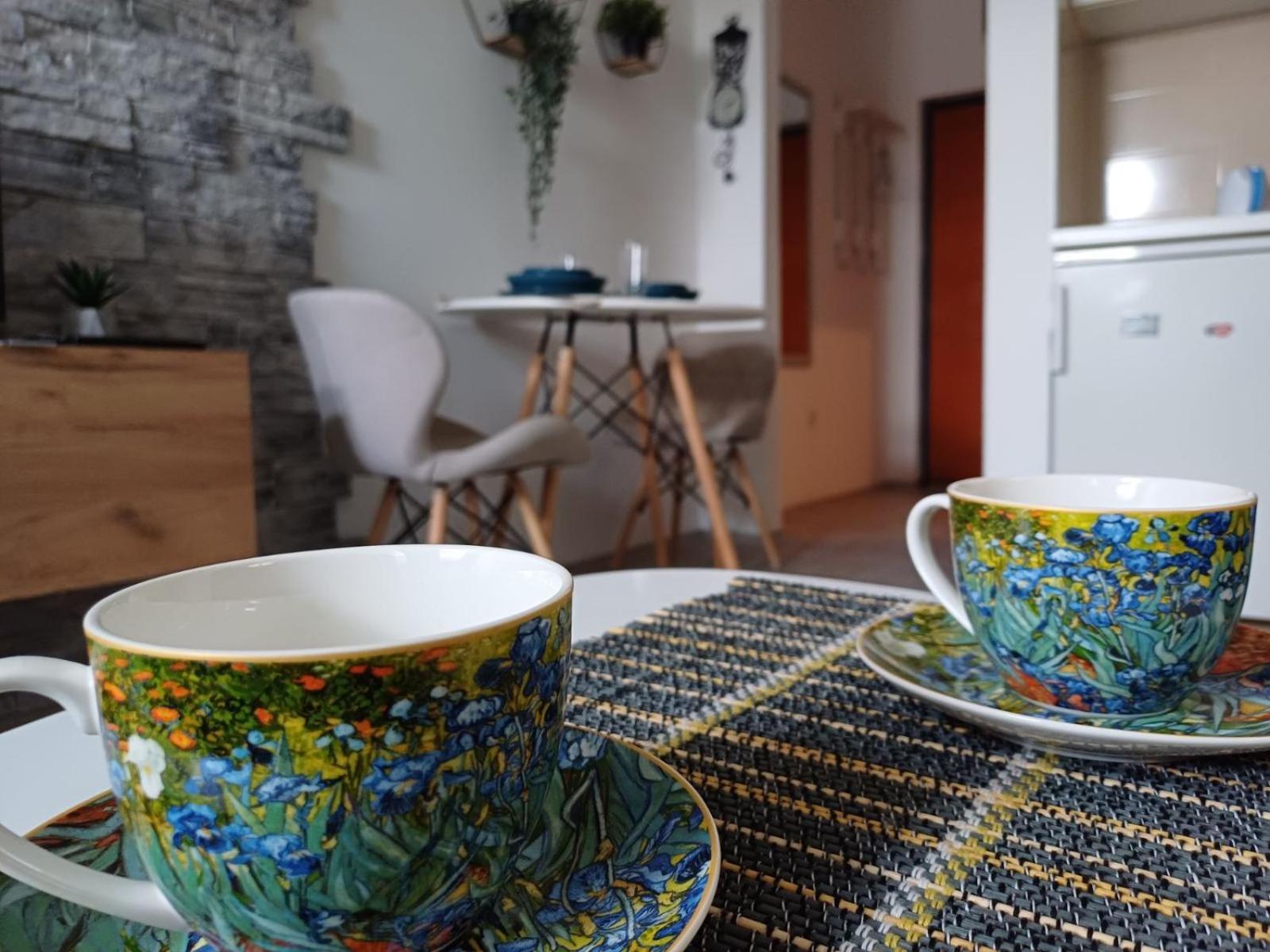 Apartment Centrum - Free Private Parking Novi Sad Bagian luar foto